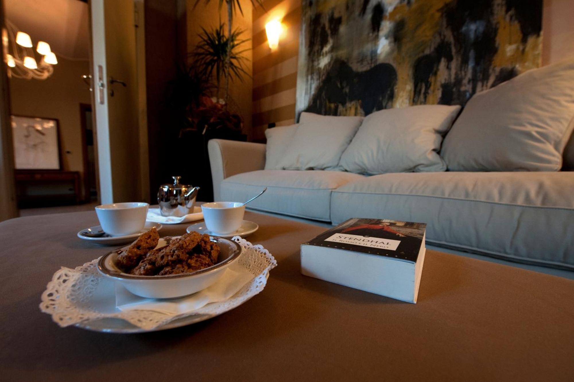 Hotel Locanda Stendhal Colorno Buitenkant foto